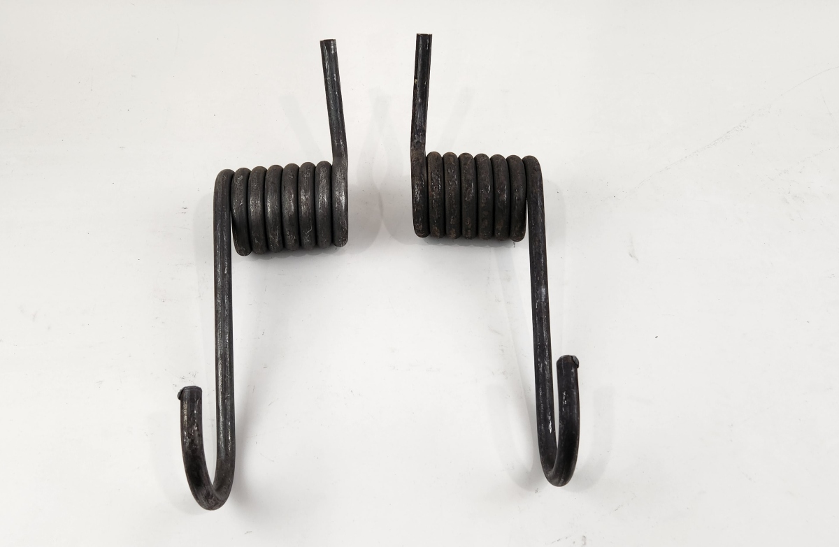 Ramp Springs for Load Trail Carhaulers and Equipment Trailers with Max Ramps-Left Hand and Right Hand